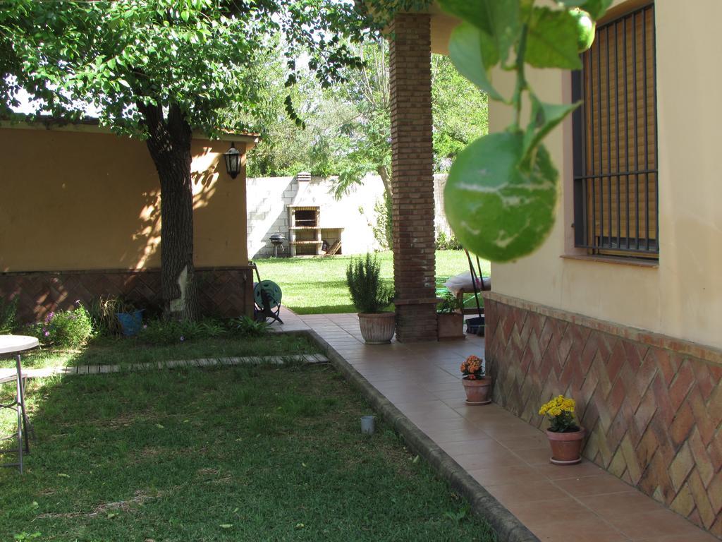 Casa Rural Oregano Кармона Екстериор снимка