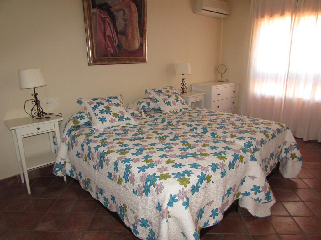 Casa Rural Oregano Кармона Екстериор снимка